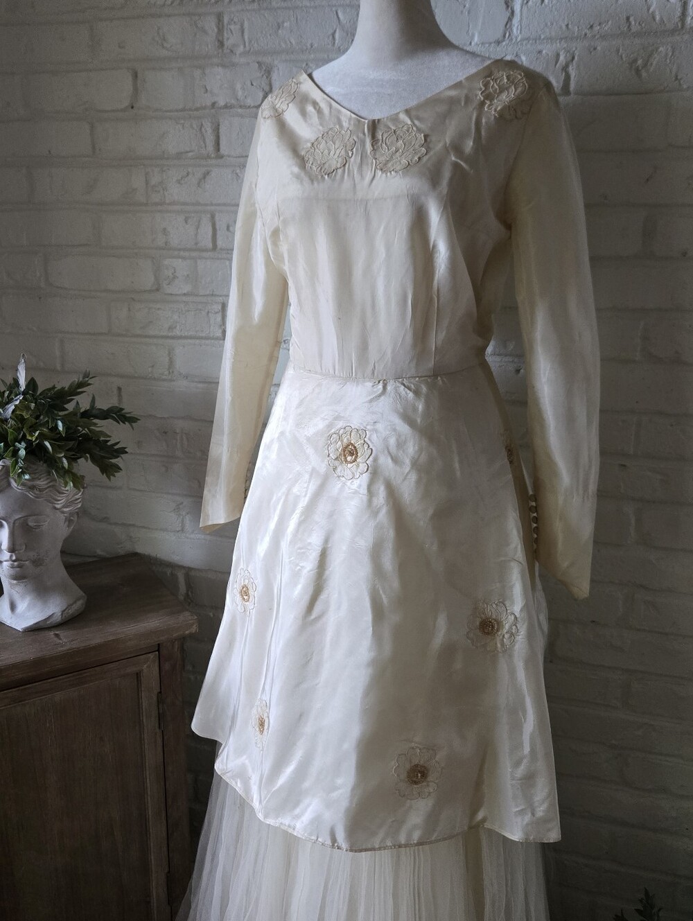 Vtg 40s 50s Creamy Ivory Floral Applique Wedding Gown, XS, Romantic Fairy